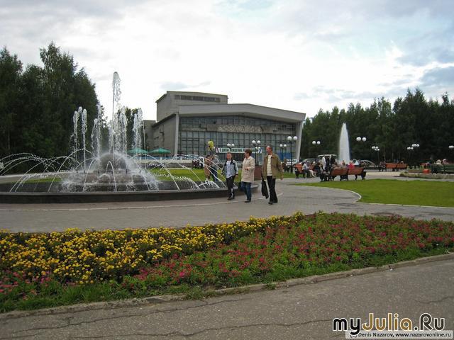 Мало нам новогодних праздников Мало нам новогодних праздников